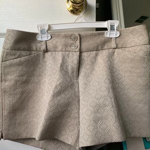 patterned dress shorts